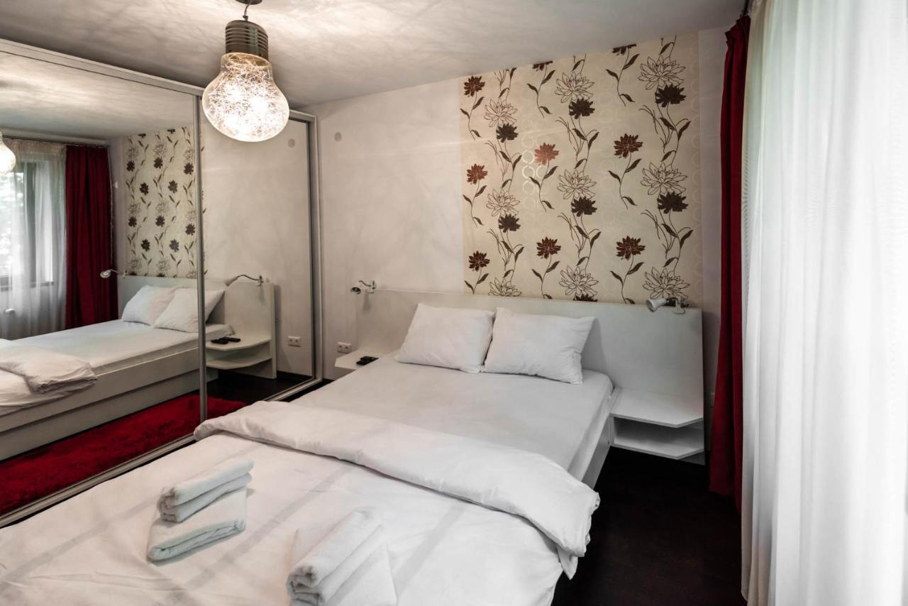 La Nueve Suite Брашов Экстерьер фото